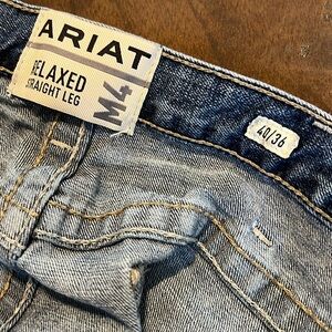 Ariat Men’s M4 relaxed straight leg like new 40/36